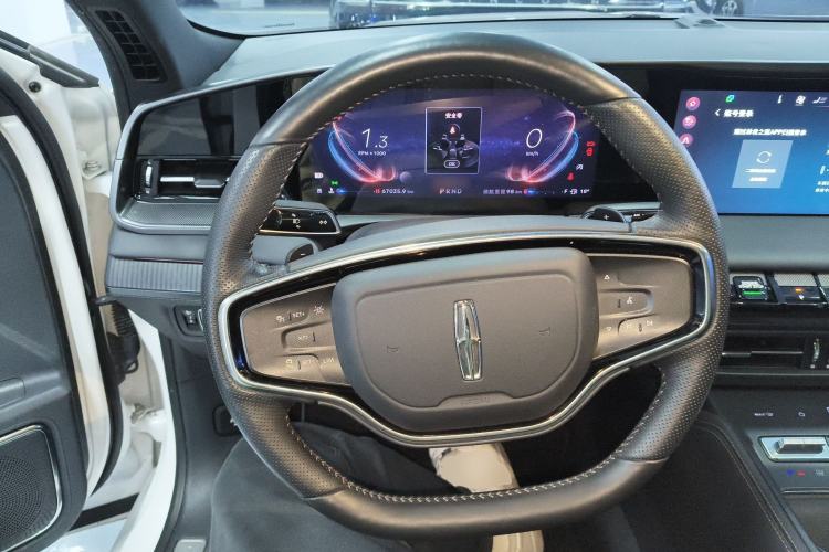 Used Lincoln Z 2022 Facelift iCool Deluxe Edition
