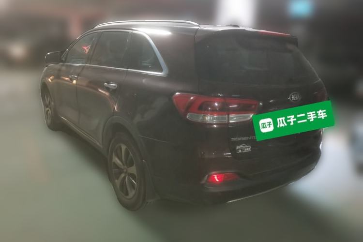 Used Kia Sorento 2015 Sorento L 2.4L Gasoline 4WD Elite Edition 5 Seats China V Emission Standard