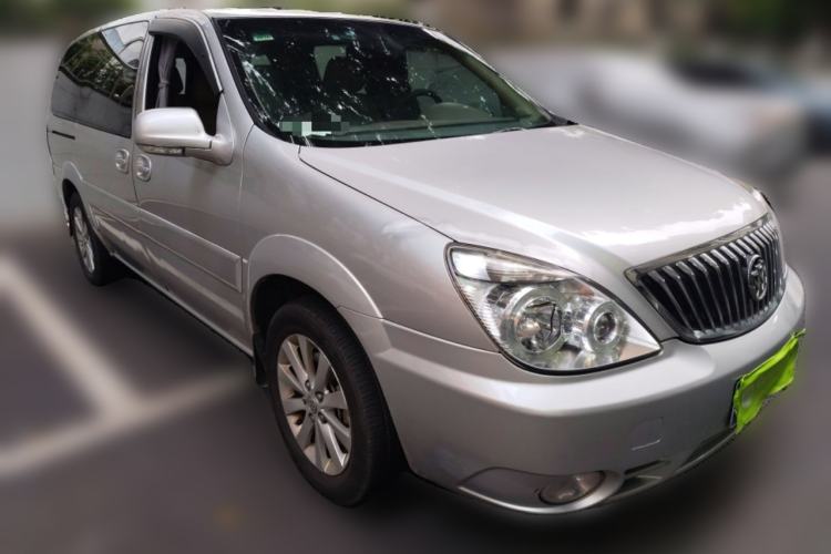 Used Buick GL8 2014 2.4L Classic Edition Front Right 45 Deg