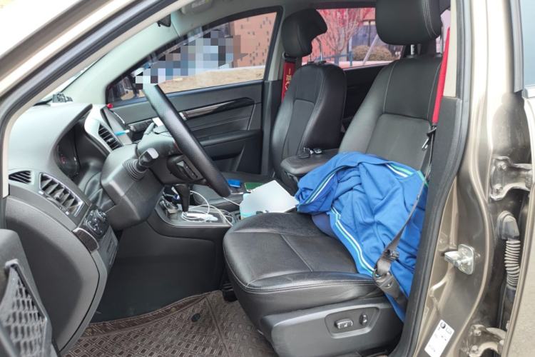 Used Chevrolet Captiva 2015 2.4L 4x4 Flagship Edition 7-Seater