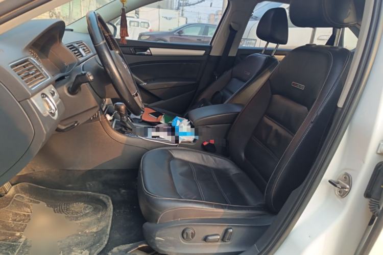 Used Volkswagen Passat 2014 1.8TSI DSG 30th Anniversary Edition
