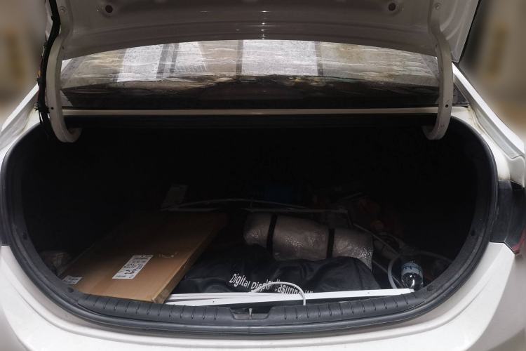 Used Hyundai Verna (new generation) 2016 1.4L Manual Cool Edition GLS Trunk