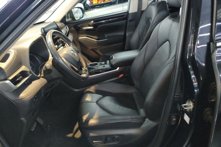 Used Toyota Highlander 2022 Dual-Engine 2.5L Two-Wheel Drive Prestige Edition 7-Seater Left Front Seat