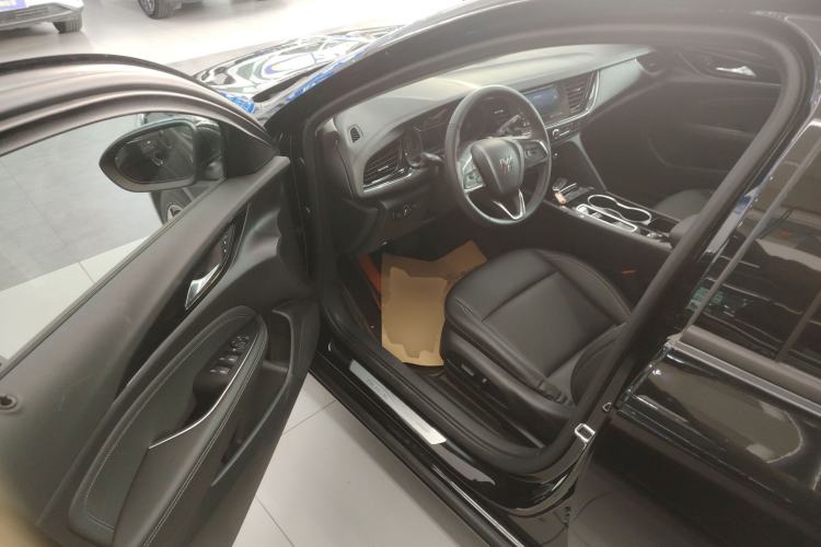 Used Buick Regal 2024 25T Deluxe Edition