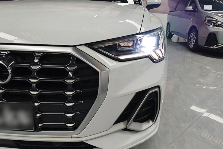 Used Audi Q3 2019 35 TFSI Fashion Dynamic Model
