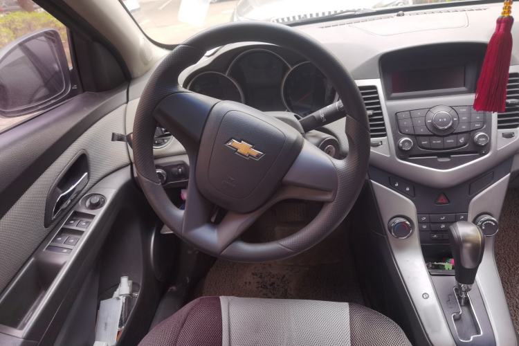 Used Chevrolet Cruze 2013 1.8L SE AT