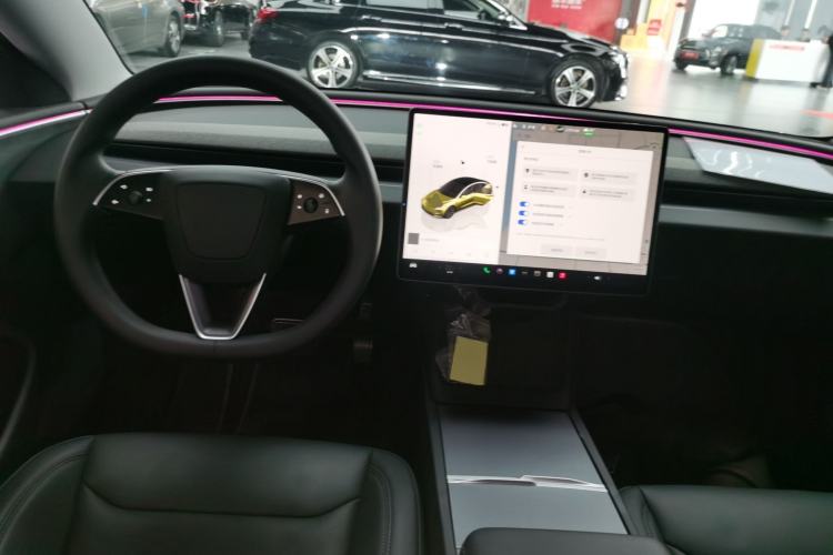 Used Tesla Model 3 2023 Long-Range All-Wheel-Drive Version