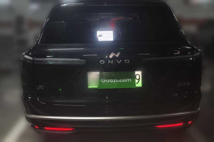 Used ONVO Luxeed L90 2025 Model—Max Six-Seater Version
