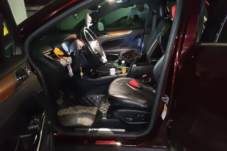 Used Lincoln MKC 2016 2.0T Two-Wheel Drive Luxury Edition Left Front Seat