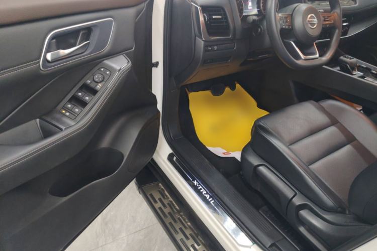 Used Nissan X-Trail 2022 VC-Turbo 300 CVT 2WD Star & Moon Limited Edition Driver Seat