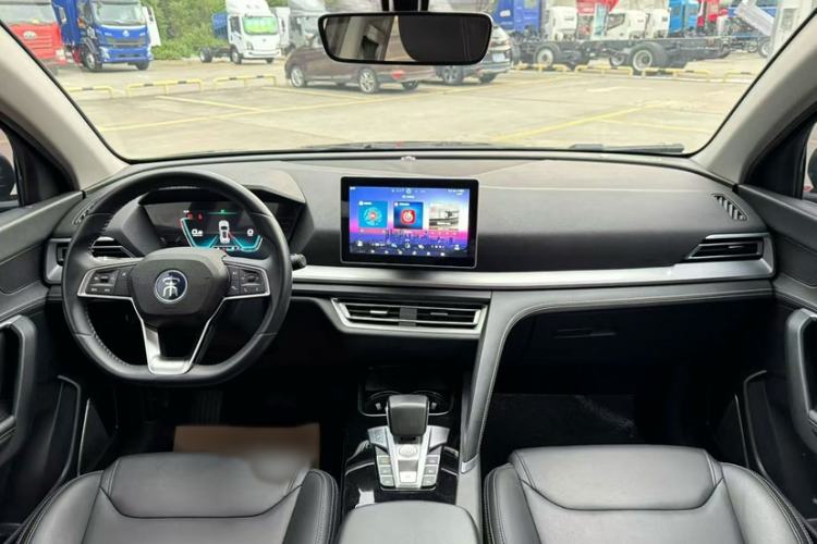 Used BYD Song Pro 2019 1.5T Automatic Elite Edition Interior 1