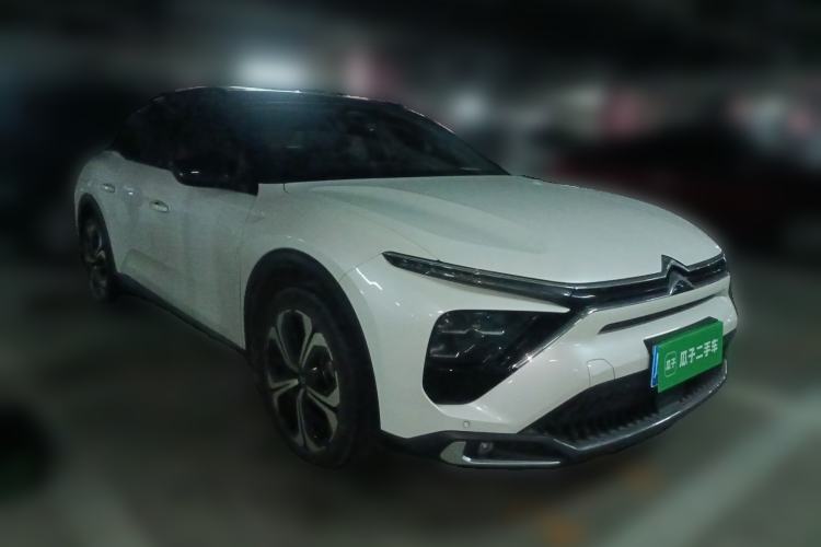 Used Citroen C5 X 2021 1.6T Impressive Edition Front Right 45 Deg