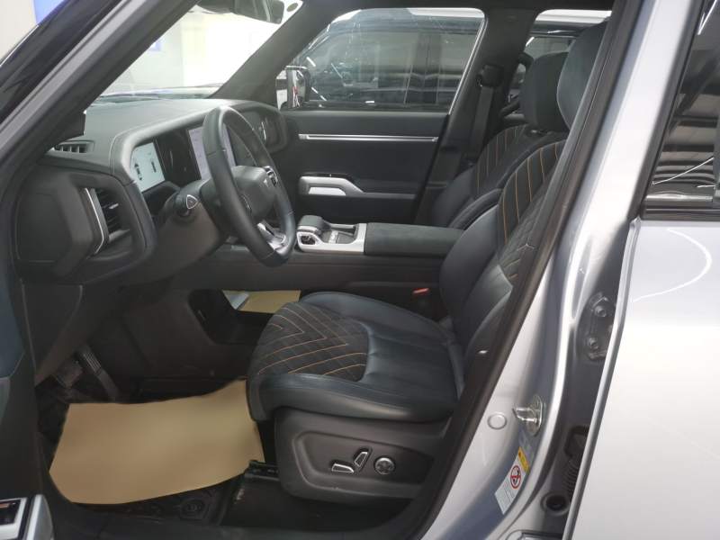 Used Deepal G318 2024 Four-Wheel-Drive Air Suspension Model — 10
