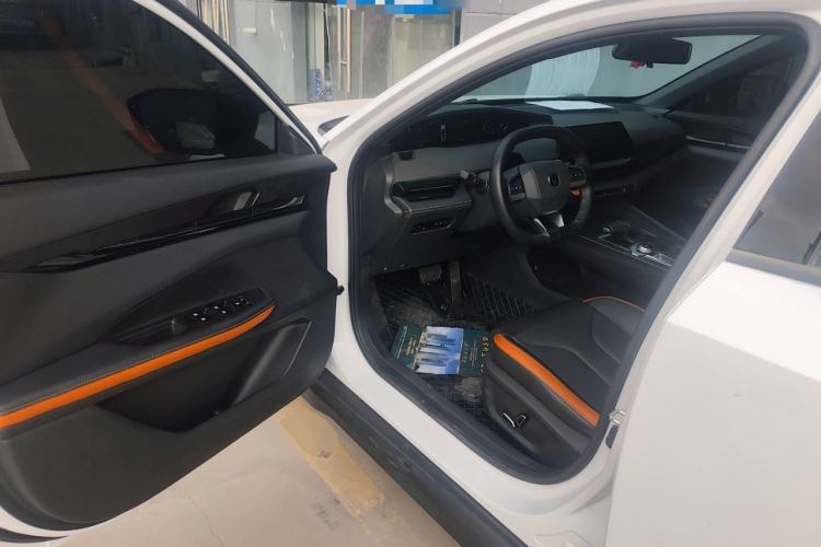 Used Changan UNI-V 2023 1.5T Prestige Model