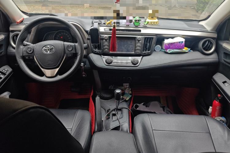 Used Toyota RAV4 2015 2.0L CVT Two-Wheel Drive Fashion Edition
