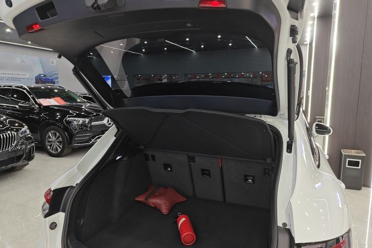 Used Porsche Macan 2023 Macan 2.0T
