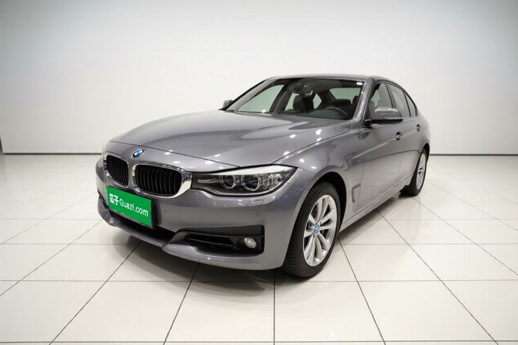 Used BMW 3 Series GT 2013 320i Leading Model Front Left 45 Deg