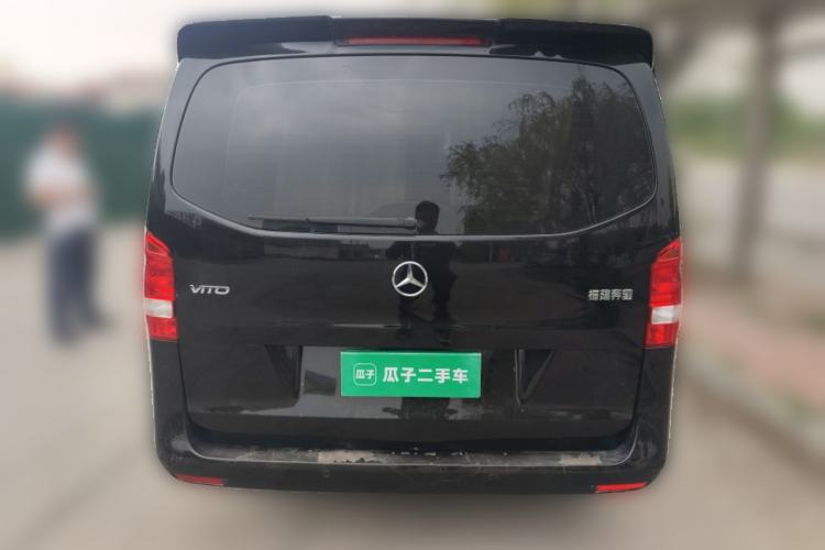 Used Mercedes-Benz Vito 2018 2.0T Elite Version 7 Seats China VI Emission Standard
