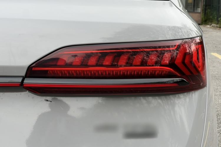 Used Audi Q7 2022 55 TFSI quattro S line Sport model Exterior 6