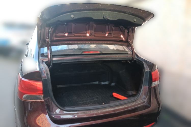 Used Kia Forte 2014 1.6L MT GL Trunk