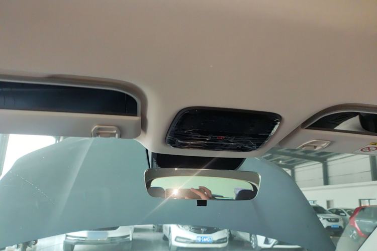 Used Lynk & Co 06 EM-P 2025 EM-P 126 Long-Range Max Headliner
