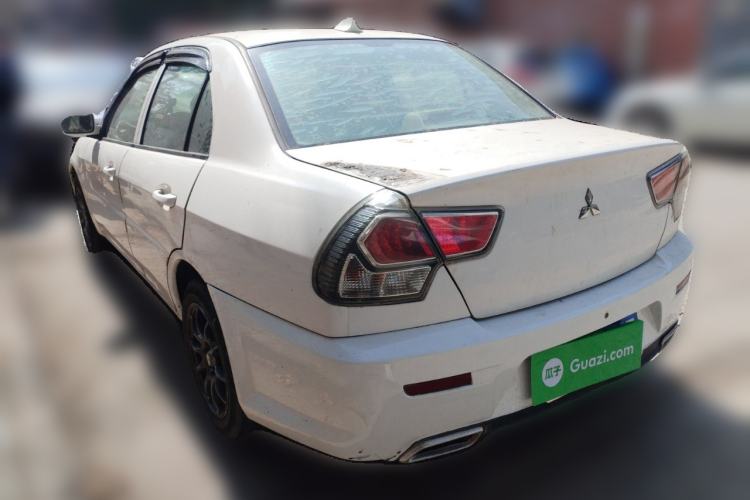 Used Soueast V3 Lingyue 2012 Revised Version 1.5L Manual – Happiness Edition Rear Left 45 Deg