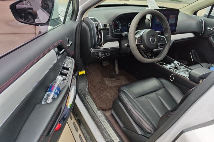 Used BYD Tang New Energy 2020 DM 2.0T Dual-Engine All-Wheel Drive Prestige 7-Seater China VI Standard Driver Seat