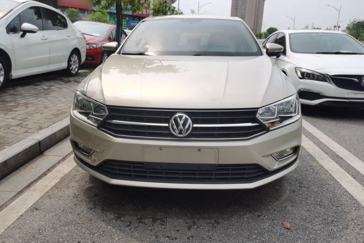 Used Volkswagen Bora 2017 1.6L Automatic Fashion Model Front