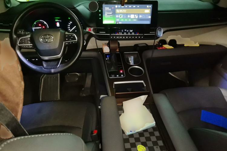 Used Toyota Sienna 2023 2.5L Hybrid Comfort Edition