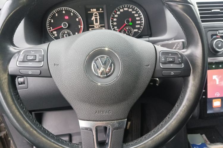Used Volkswagen Touran 2015 1.4T DSG Luxury Edition 5-Seater Steering Wheel
