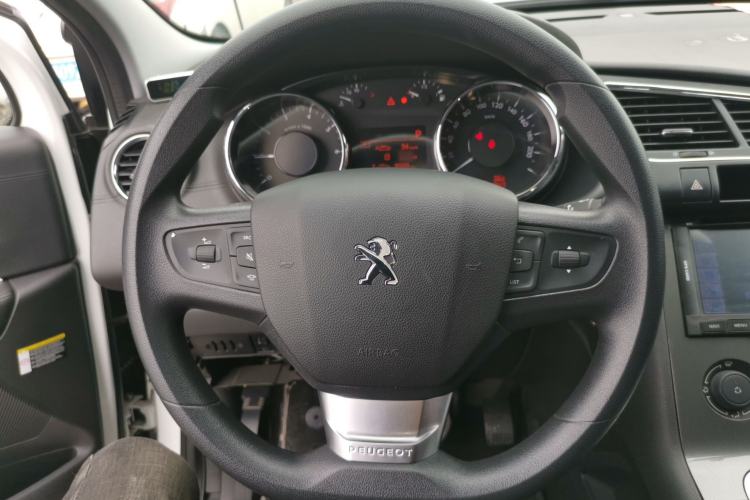 Used Peugeot 3008 2016 2.0L Automatic Classic Edition Steering Wheel