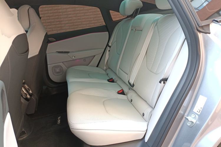 Used ARCFOX Alpha S5 2024 708MAX 200kW Left Rear Seat