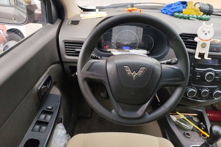 Used Wuling Hongguang 2015 1.5L S Basic Version China V Standard