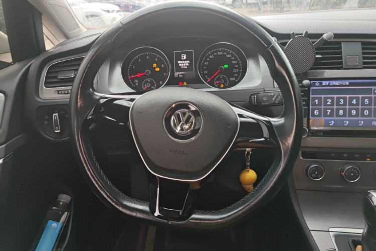 Used Volkswagen Golf 2016 1.6L Automatic Comfort Model
