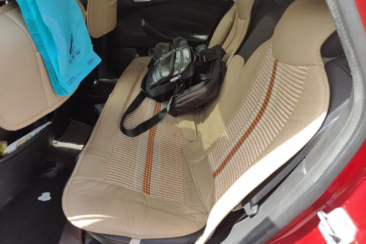 Used Ford Focus 2012 Hatchback 1.6L Manual Fashion Edition
