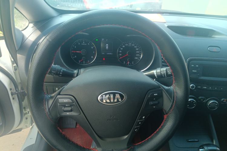 Used Kia K3 2016 1.6L Automatic GLS Steering Wheel