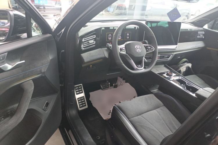 Used Volkswagen Tiguan L 2024 PRO 380TSI Four-Wheel Drive R-Line Prestige Edition
