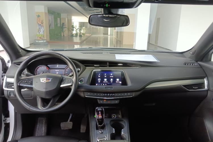 Used Cadillac XT4 2021 28T Two-Wheel Drive Leading Version
