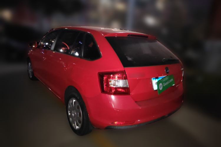 Used Skoda Rapid Spaceback 2014 1.6L Automatic Enjoyment Edition