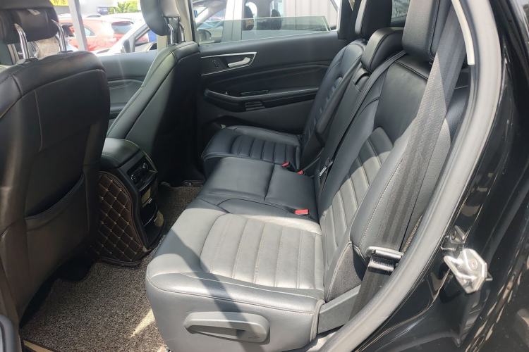 Used Ford Edge 2018 EcoBoost 245 Two-Wheel-Drive Titanium 7-Seater China V Standard