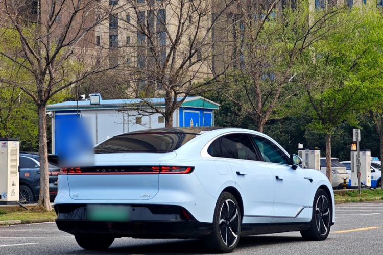 Used VOYAH PASSION 2023 Four-Wheel Drive Flagship Edition Exterior 7