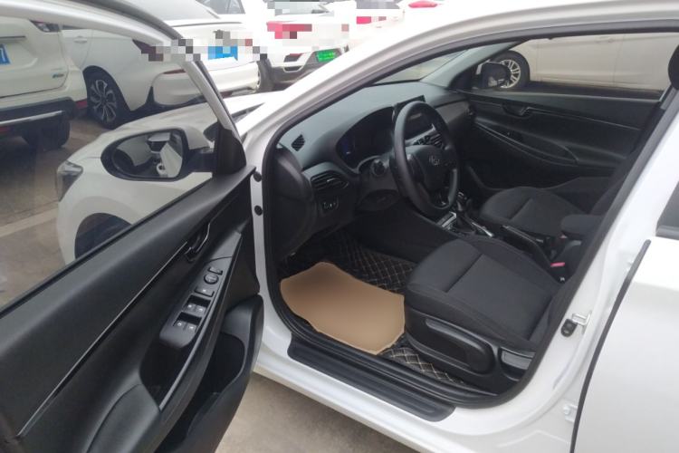 Used Hyundai Celesta 2020 1.6L Automatic GL Enjoyable Edition