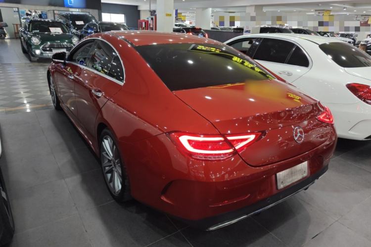Used Mercedes-Benz CLS 2018 CLS 300 Luxury Model Exterior 2