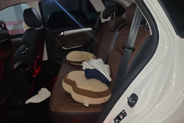 Used Haval H8 2017 2.0T Gasoline Two-Wheel Drive Smart Edition
