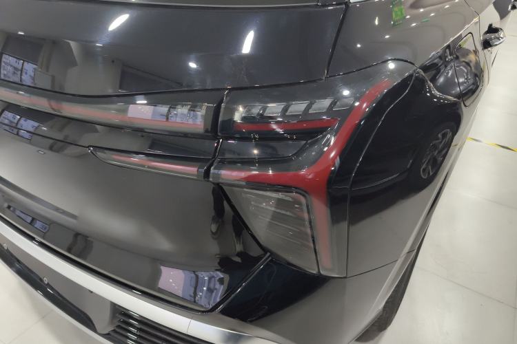 Used Hongqi HS3 PHEV 2025 Model 117km Jingwei Edition
