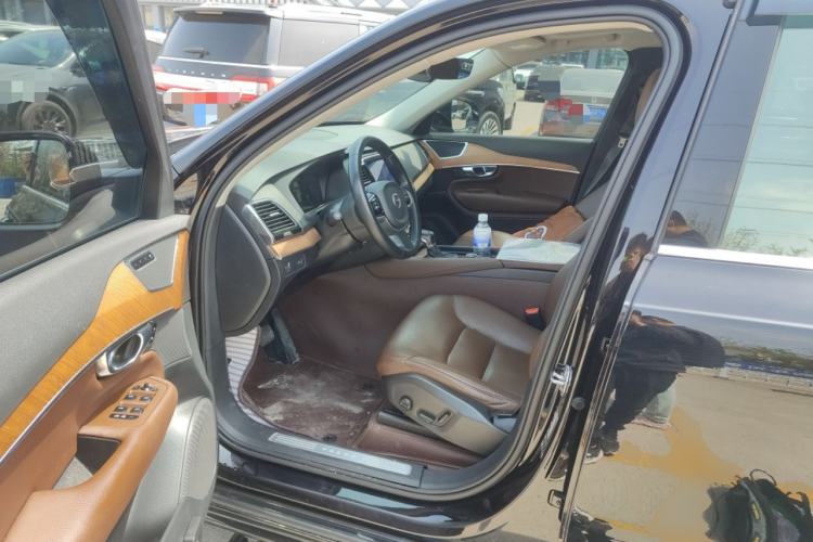 Used Volvo XC90 2020 Facelifted T6 Zhiyi Luxury 7-Seater
