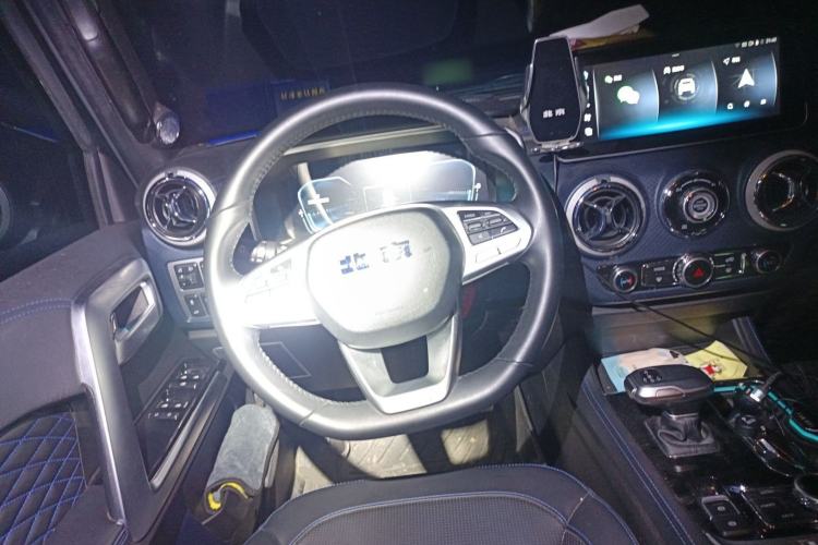 Used BAIC Off-Road BJ40 2021 2.0D Automatic Four-Wheel Drive Blade Hero Edition Pioneer Model
