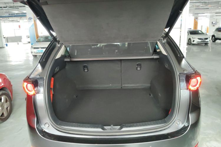 Used Mazda CX-5 2020 Revised Version 2.0L Automatic Two-Wheel Drive ZhiZun Trim Trunk