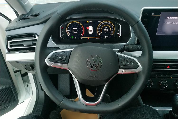 Used Volkswagen Lavida 2024 1.5L Automatic Starry Sky 5 Million Edition Steering Wheel