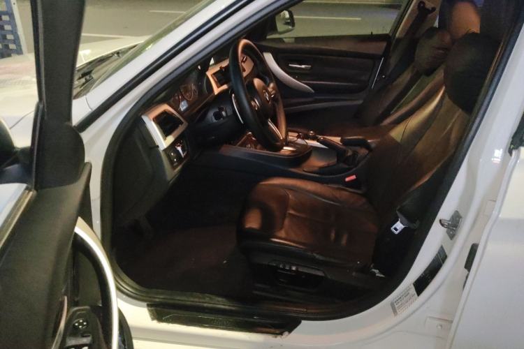 Used BMW 3 Series 2014 320i Sport Edition